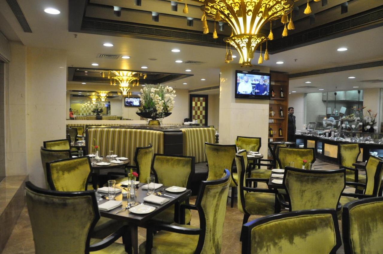 De Sovrani Otel Kalküta Dış mekan fotoğraf