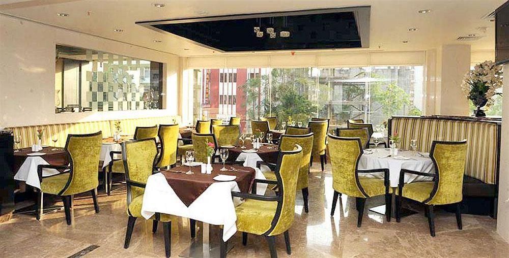 De Sovrani Otel Kalküta Dış mekan fotoğraf