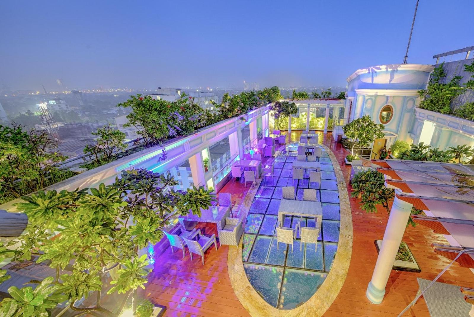 De Sovrani Otel Kalküta Dış mekan fotoğraf